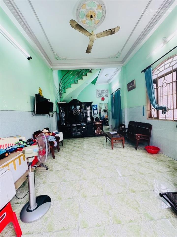 Nhà 3 tầng, 5.5x22m, bình trị đông, tên lửa nối dài