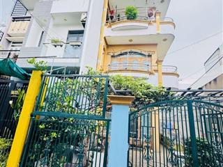 Nhà 3 tầng, 5.5x22m, bình trị đông, tên lửa nối dài