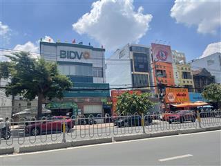 Nhà góc 2mtkd đường tên lửa dt 12x20m nhà 4 tấm giá thuê 100triệu/th thích hợp mở ngân hàng