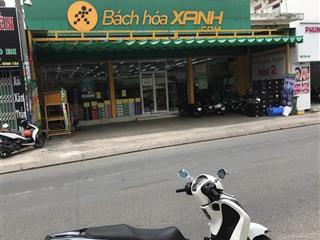 Nhà cấp 4 mtkd gần chợ dt 4x19.5m hướng tây giá 6.2 tỷ