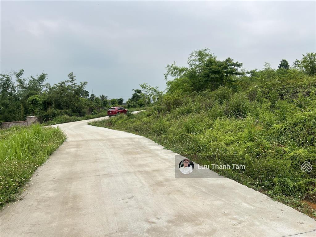 Chủ cần bán lô góc 2 mặt tiền 1671m2 có 700m2 thổ cư tại nhuận trạch, lương sơn, hòa bình