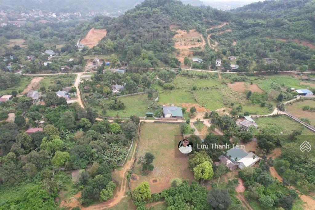 Cần bán lô góc 2 mặt tiền diện tích 2460m2 tại lương sơn hòa bình, cách trung tâm hn 36km