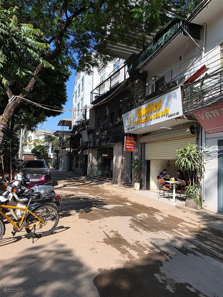 Bán đất ngay kđt trung hòa, dt 52m2, mặt tiền 4,2m, giá 17.9 tỷ