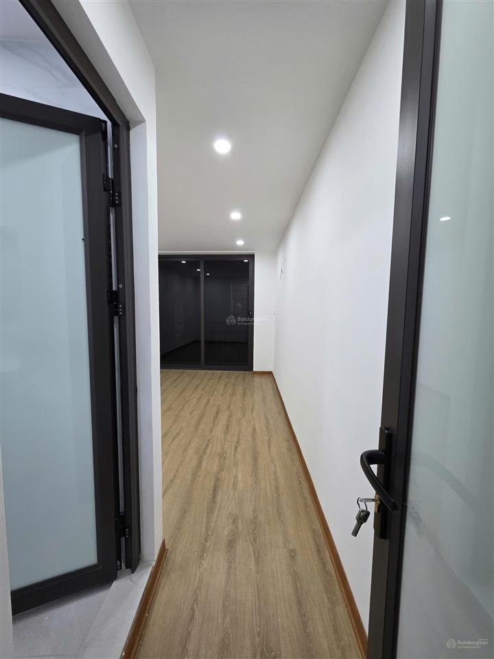 Cực hiếm trong phân khúc 5 tầng xã đàn 2 cách ô tô tránh 20m, giá 7.5 tỷ