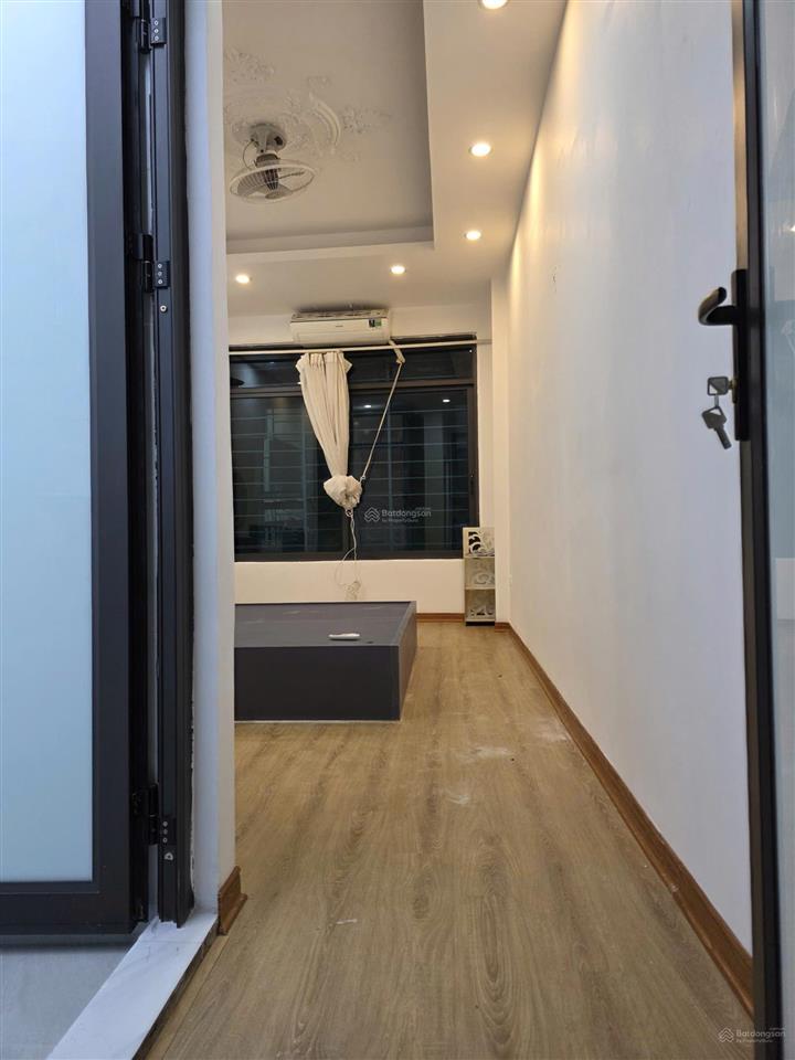 Cực hiếm trong phân khúc 5 tầng xã đàn 2 cách ô tô tránh 20m, giá 7.5 tỷ