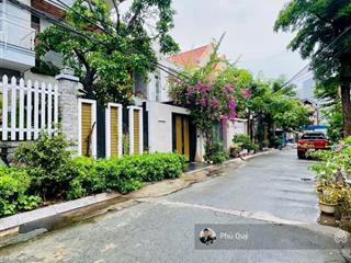 Chính chủ bán biệt thự khu compound trần não, quận 2, dt 11x20m giá chỉ 36 tỷ