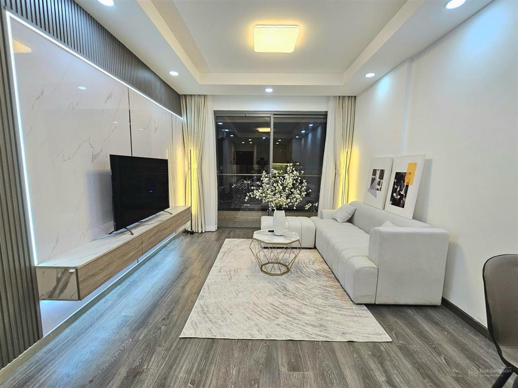 Bán gấp căn hộ gold view q4, 2pn, 4 tỷ 500
