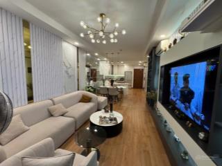 Bán căn hộ khánh hội 3 q4 bến vân đồn, 2pn 2wc 82m2 view sông