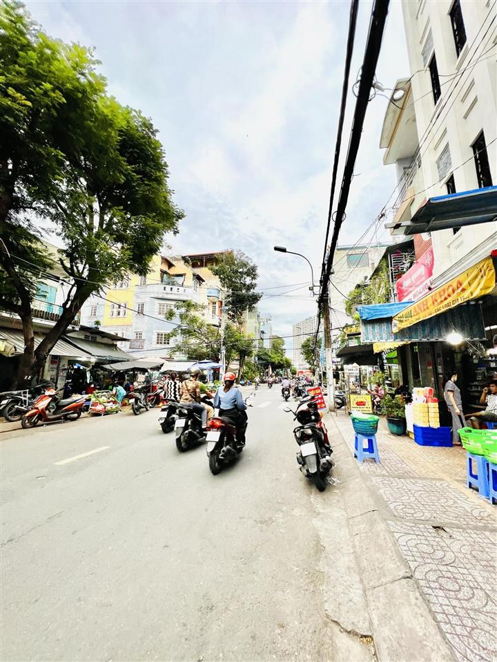 Bán nhà mtkd nguyễn xuân khoát ( ngay trương vĩnh ký ) dt  4x13m  2 lầu st  gía  10.7 tỷ tl