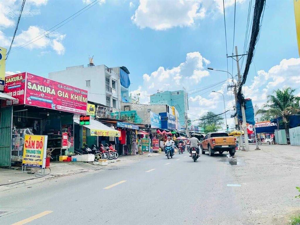 Bán nhà mtkd đường tân kỳ tân qúy ( ngay aeon ) dt  4x27m  nhà cấp 4  gía  12.5 tỷ tl