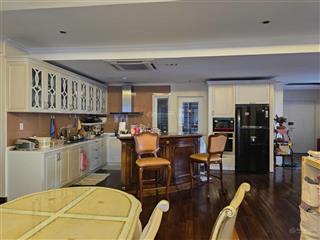 Bán ch 180m24pn4wc nội thất, riverside risedecne, pmh, q7 14 tỷ.  0966 733 ***