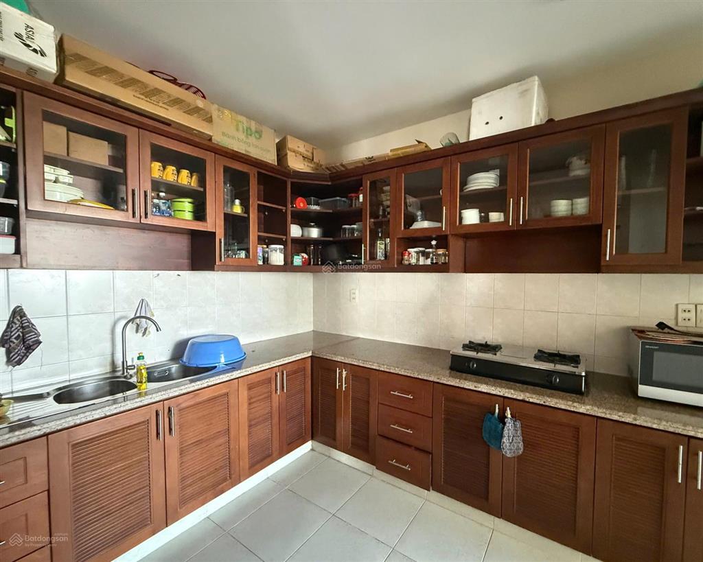 Bán cc phú mỹ thuận, nhà bè 95m2  2pn có nội thất, giá 2 tỷ 3.  hà xem nhà 0966 733 ***