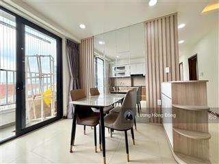 Giảm kịch 600tr chỉ 2.2 tỷ 26 triệu/m2 chung cư hoà bình lô góc 3pn 10.5x9.5m, 84m2  tặng nội thất