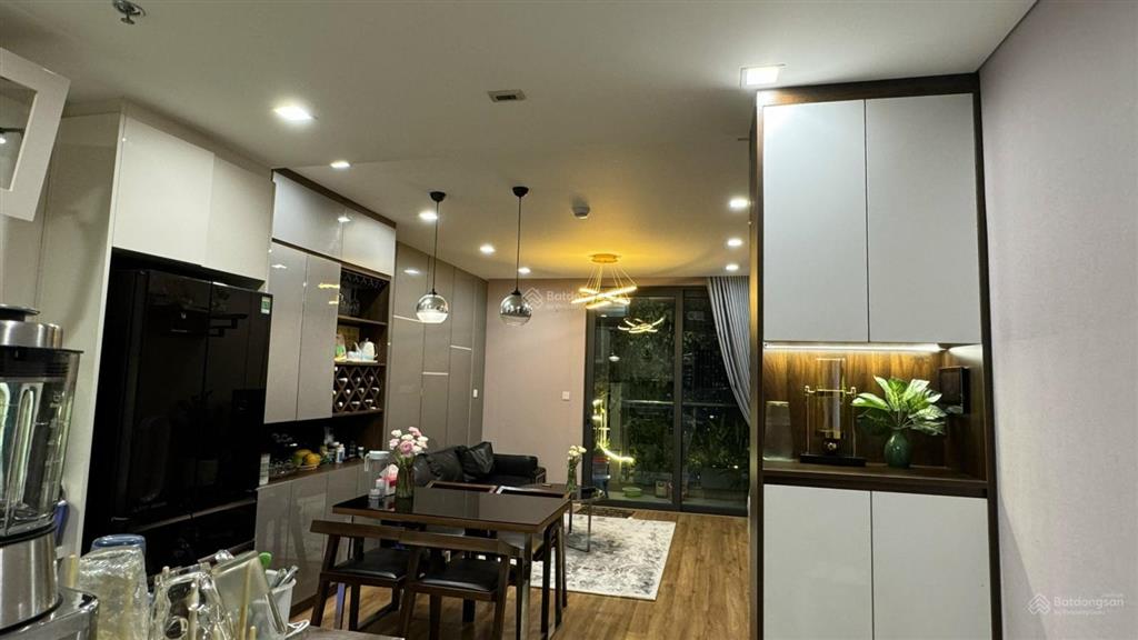 Căn hộ (84m2 3 ngủ  2wc 9.5 tỷ)  hà nội center point 27 lê văn lương