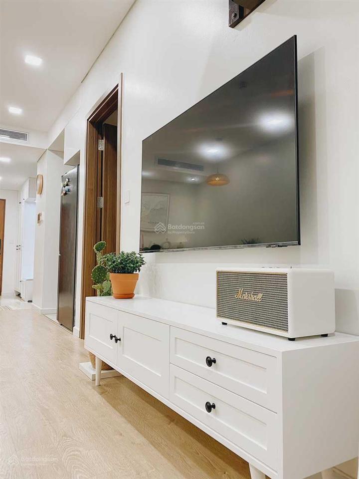 Chính chủ bán ch 73m2, 2pn  2wc full đồ giá 6.5 tỷ dự án five star kim giang