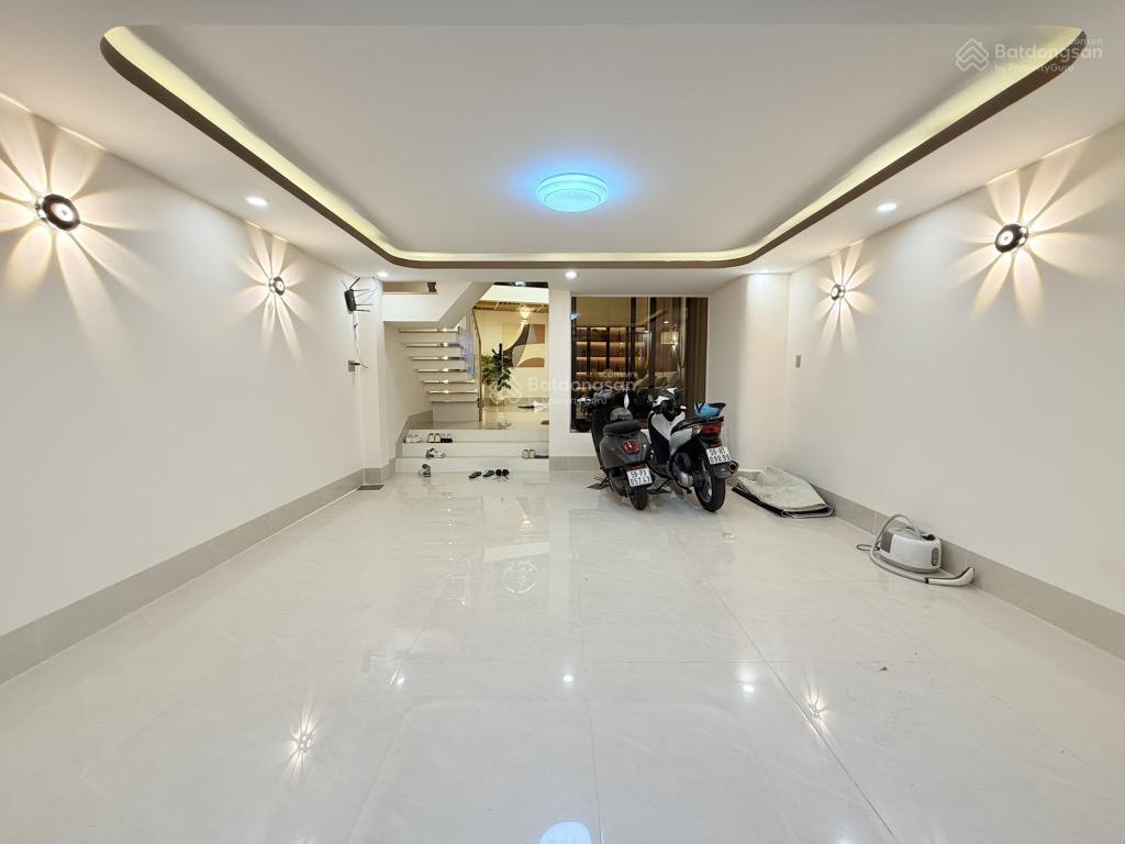 Chủ ngộp bank ra gấp nhà hẻm xe hơi, đường lê lợi, gò vấp, 4,3 x 18 =70m2, 7,7 tỷ.