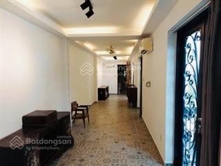 Bán gấp nhà trương định, quận 3  79m2 (4.5 x 18)  5 tầng có sân vườn  cách mặt tiền chỉ 10m.