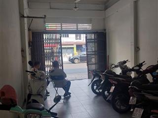 Bán gấp nhà mặt tiền đường trần phú, quận 5  86m2 (4x21.5) sổ vuông  4 tầng không lỗi phong thủy.