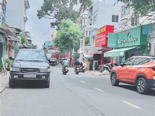 Giảm 4 tỷ bán gấp nhà mặt tiền quận 10  130m2 (4.2 x 30) nở hậu 5.2m  nhà c4 tiện xây mới