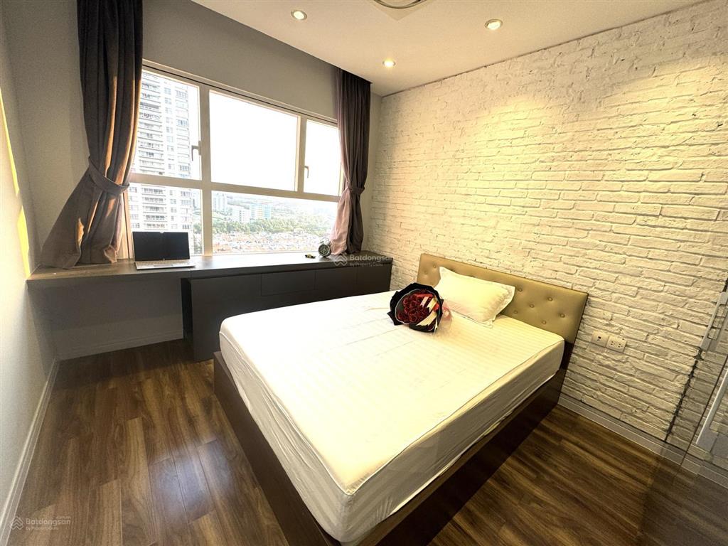 Bán căn hộ siêu đẹp tại sunrise city 2pn 2wc 99m2 giá chỉ 8.2tỷ, full nội thất