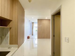 Bán căn hộ sunrise city north 37m2 full nội thất, có ban công sân vườn