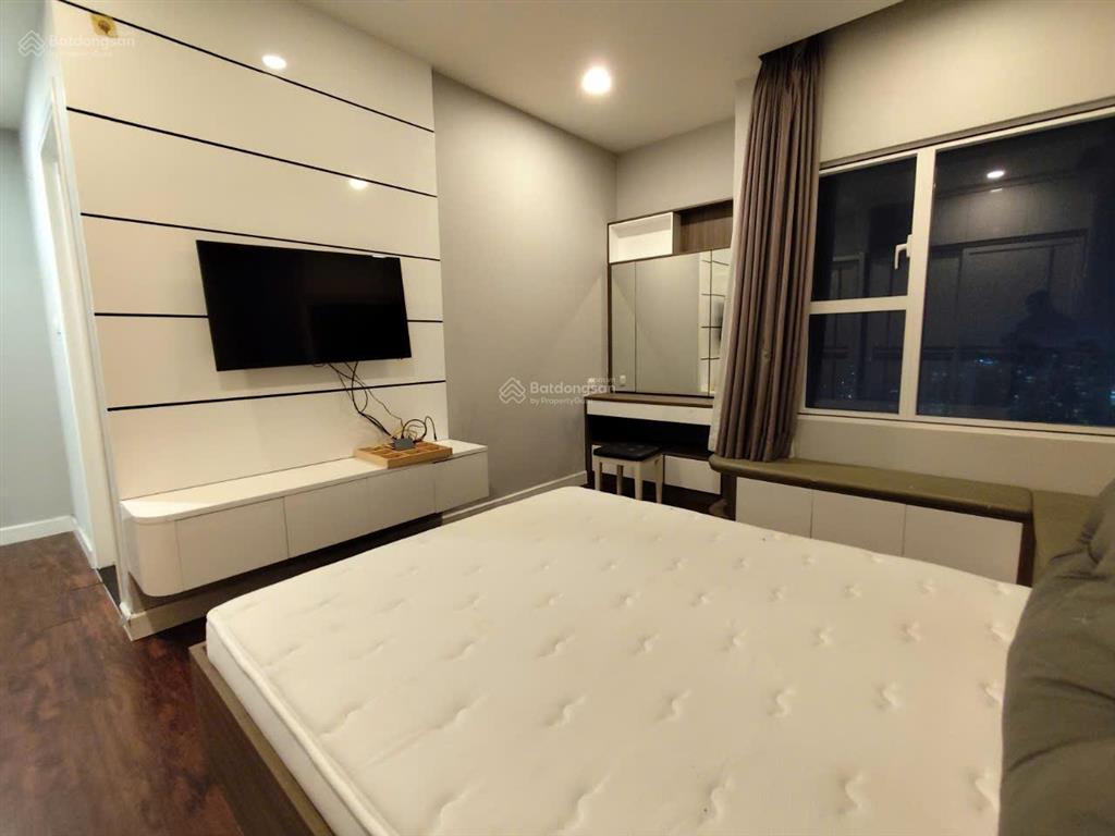 Bán căn hộ sunrise city quận 7 | căn góc view đẹp, nội thất cơ bản, sổ hồng riêng