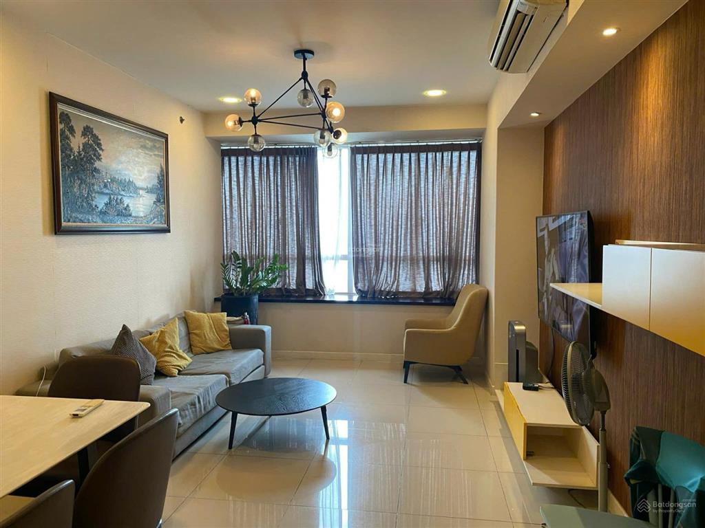 Bán căn hộ 3n 2wc sunrise city quận 7 | căn góc, nội thất cơ bản, sổ hồng, có bãi oto riêng 400tr