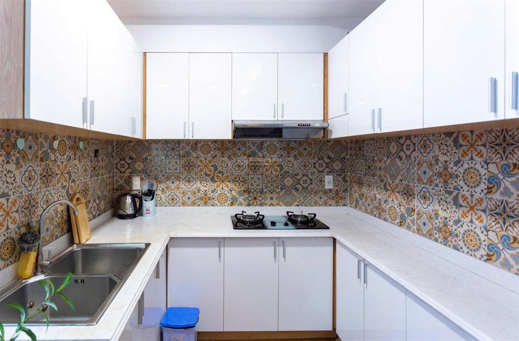 Hàng hiếm căn góc có logia view đông  1pn 56m  sunrise city quận 7  xem nhà gọi ngay 0909 982 ***