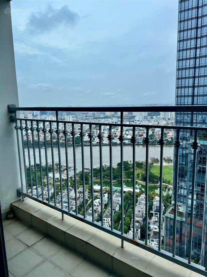 Bán căn hộ 4pn, 3wc, 150m2 tại vinhomes central park, 24,3 tỷ vnd