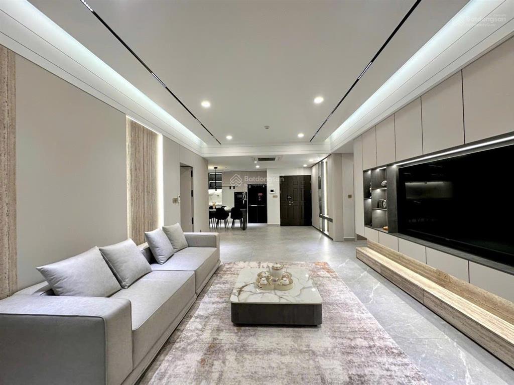 Giá tốt bán nhanh riverside residence, pmh q7. 130m2. view trực diện sông. full nội thất đẹp