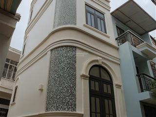 Bán nhà sư vạn hạnh q10| 3,5 x 9  3 tầng | 5,9 tỷ