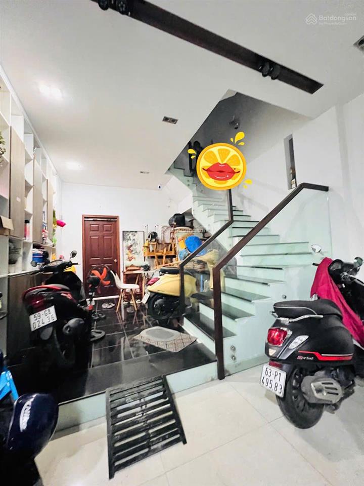 Bán nhà chdv 4 tầng  khuôn đẹp, diện tích khủng  trần bình trọng giáp bình thạnh
