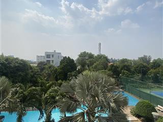 Chính chủ bán căn góc 3pn chung cư the eastern  dt 112m2 view hồ bơi