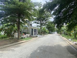 Bán nền bt 10 x 25 đường đỗ xuân hợp 1 xẹt góc công viên kdc minh tuấn q9,đối diện global city
