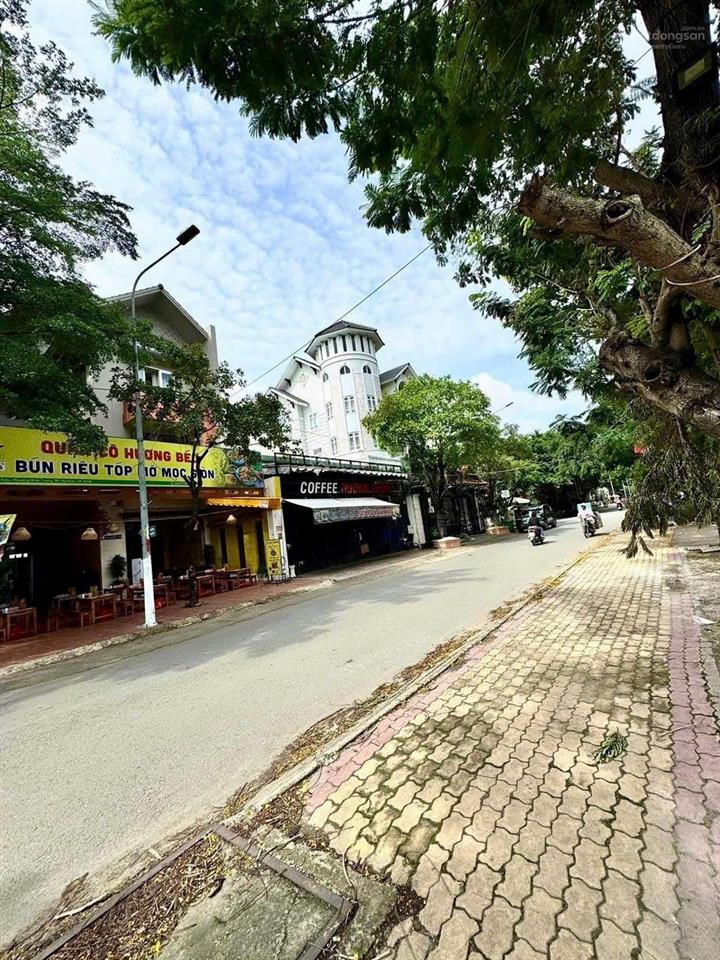 Hàng hiếm view sông giồng đường lê hữu kiều, q2 cũ. bán đất 2mt dt 10 x 20m, giảm còn 67.8 tỷ tl