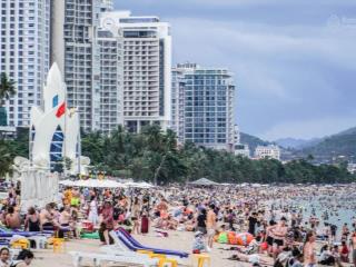 Bán khách sạn biển nha trang, 298m2, 20 tầng, 98 phòng, doanh thu trên 3tỷ/tháng. 189 tỷ bao sổ