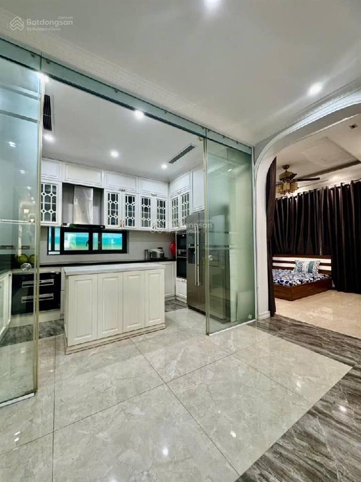 La biệt thự đơn lập bt6, xa la, hà đông. 226m2, 4 tầng, 1 hầm, nội thất sang trọng. 56 tỷ.