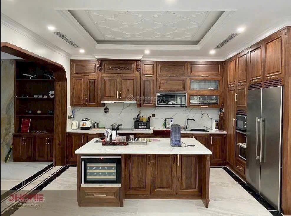 Biệt thự ciputra tây hồ, hà nội. mặt đường đôi. 180m2, 4 nổi, 1 hầm thang máy, nội thất xịn, 92 tỷ