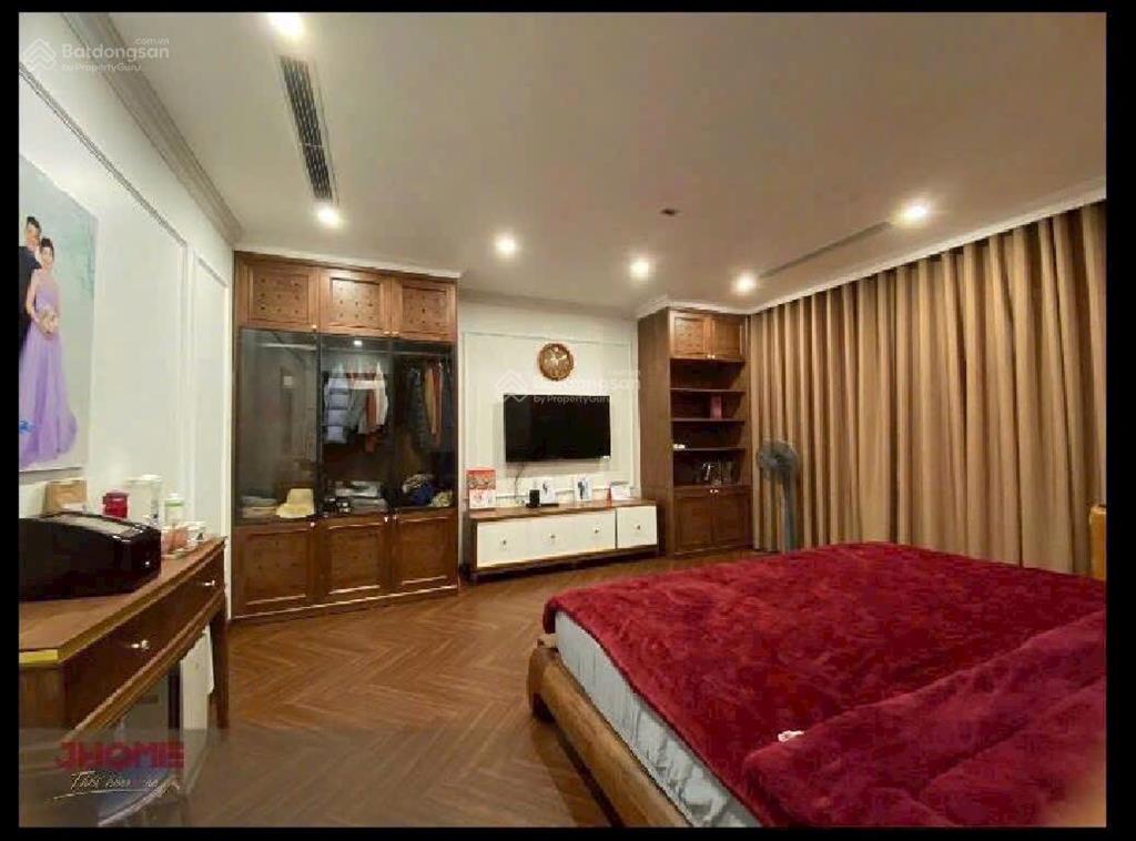 Biệt thự ciputra tây hồ, hà nội. mặt đường đôi. 180m2, 4 nổi, 1 hầm thang máy, nội thất xịn, 92 tỷ