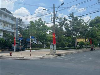 Bán nhà 4 tầng mặt tiền đường 52 khu bình phú đối diện công viên quận 6