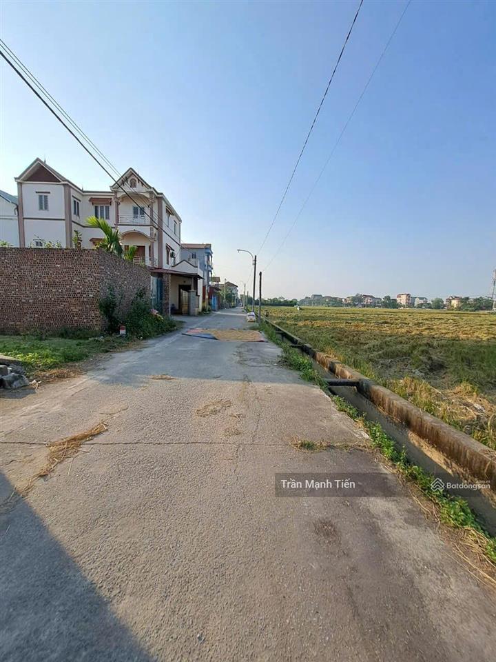 Bán đất giãn dân siêu đẹp, tặng nhà bìa làng hương trầm, đối diện x1 thụy lâm, gần dự án vin 708ha