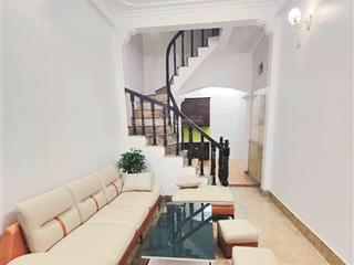 Bán gấp nhà ngô thì nhậm ngõ thông 30m ra chợ bông đỏ ,oto lùi cửa. sát khu tái định cư phân lô.