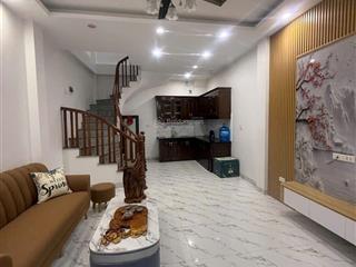 Bán nhà phú lương oto 20m. tặng full nội thất.