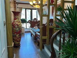 Bán nhà ô tô tránh nhau, kinh doanh tại kiến hưng