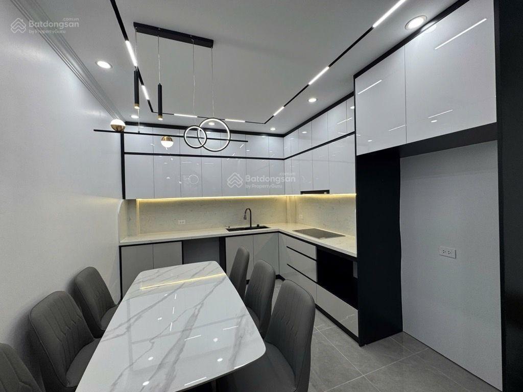 Bán nhà văn quán, ô tô đỗ cửa, full nội thất mới, 3 thoáng vĩnh viễn