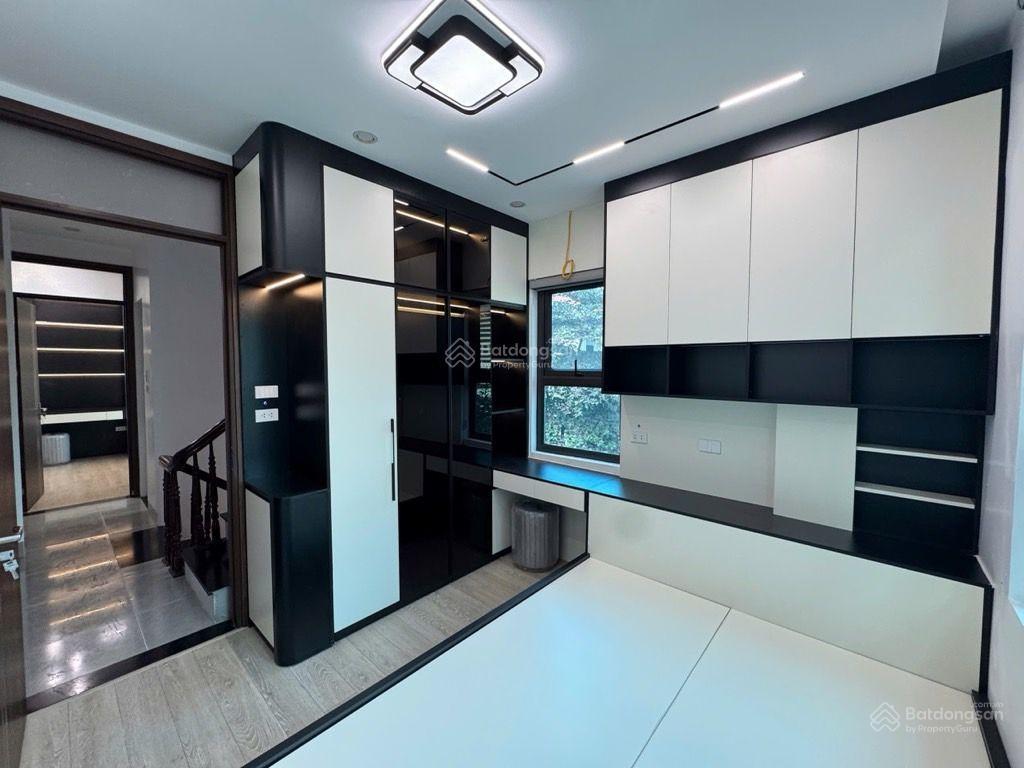 Bán nhà văn quán, ô tô đỗ cửa, full nội thất mới, 3 thoáng vĩnh viễn