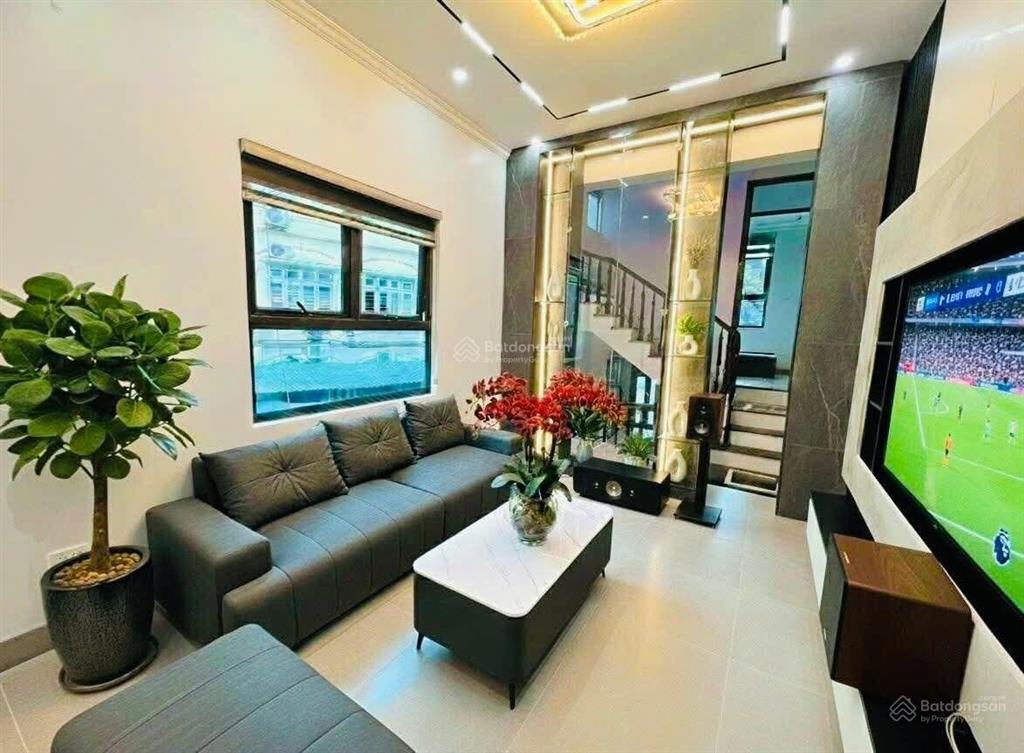 Bán nhà văn quán, ô tô đỗ cửa, full nội thất mới, 3 thoáng vĩnh viễn