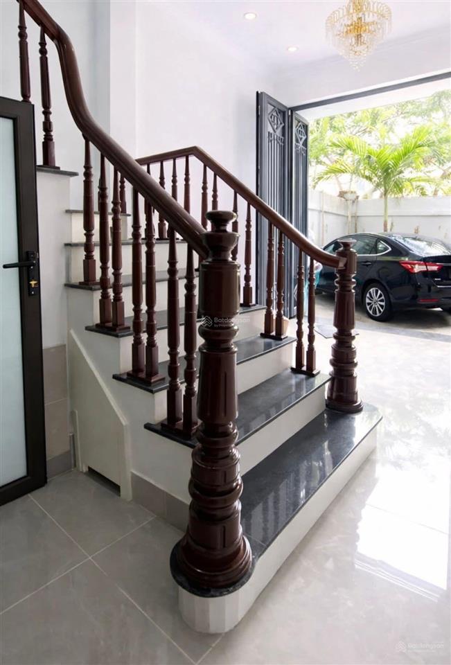 Bán nhà văn quán, ô tô đỗ cửa, full nội thất mới, 3 thoáng vĩnh viễn