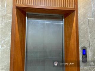 Mặt tiền ngay khu bàu cát, 152m2 (5,1mx26m) vuông a4, thang máy, nội thất cao cấp, đường 12m