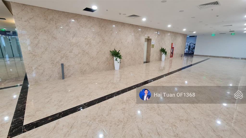 Cho thuê văn phòng tòa gold tower 100m2  0906 011 ***